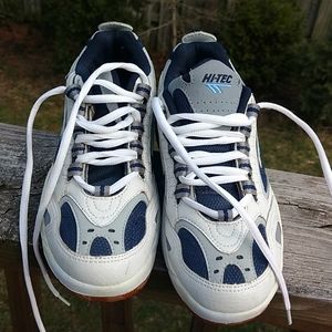 Hi-tec court shoes size 7